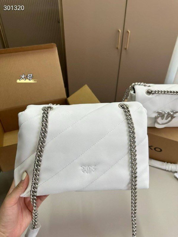 Pinko Love Bag Puff White Leather – Silver Logo - Image 3