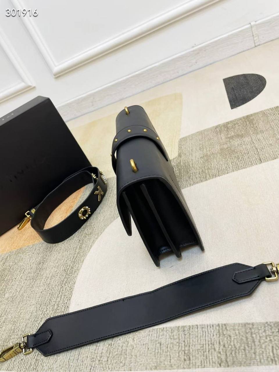 Pinko Simply Classic Love Bag – Black - Image 5